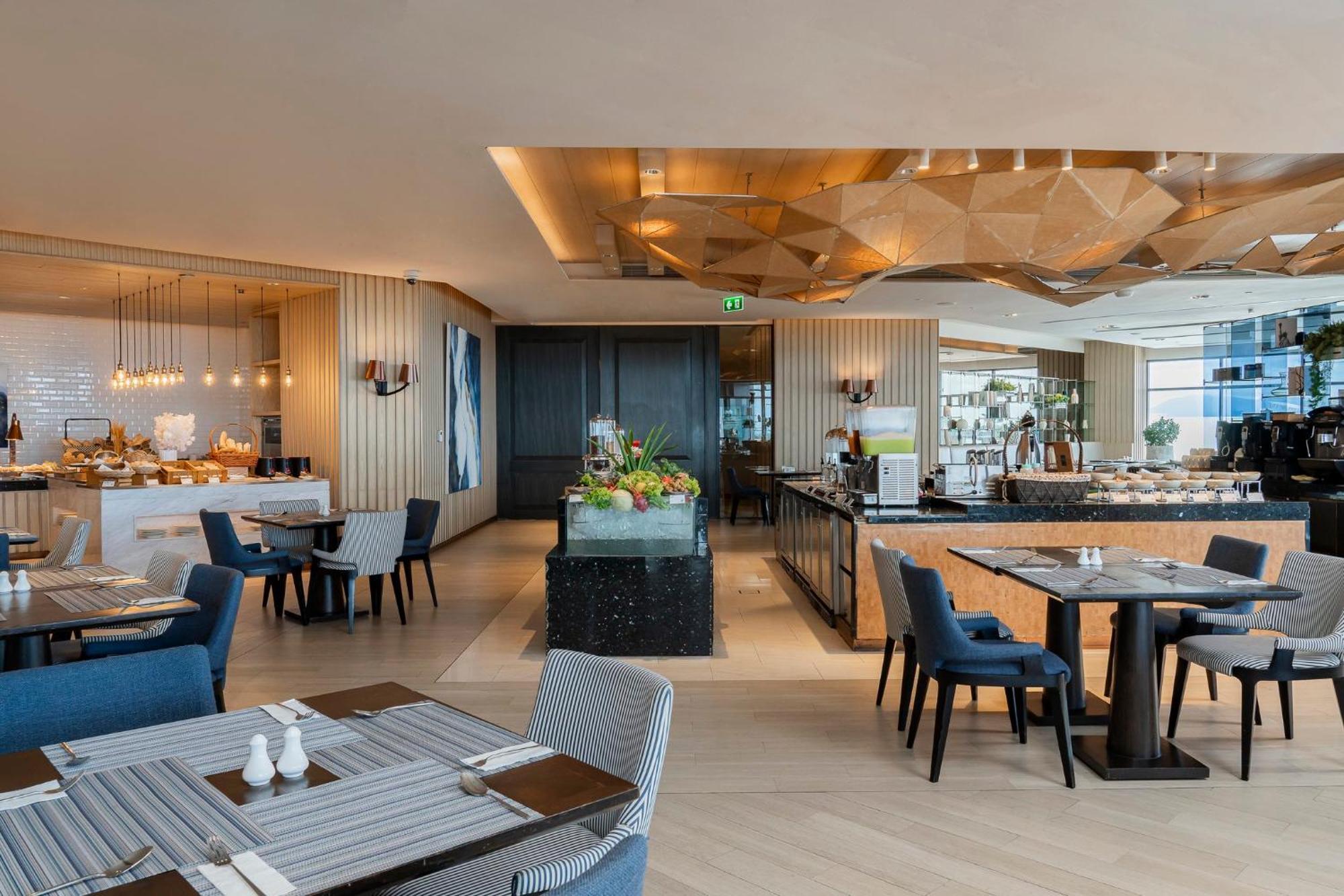 Holiday Inn & Suites Rayong City Centre By Ihg Exterior photo