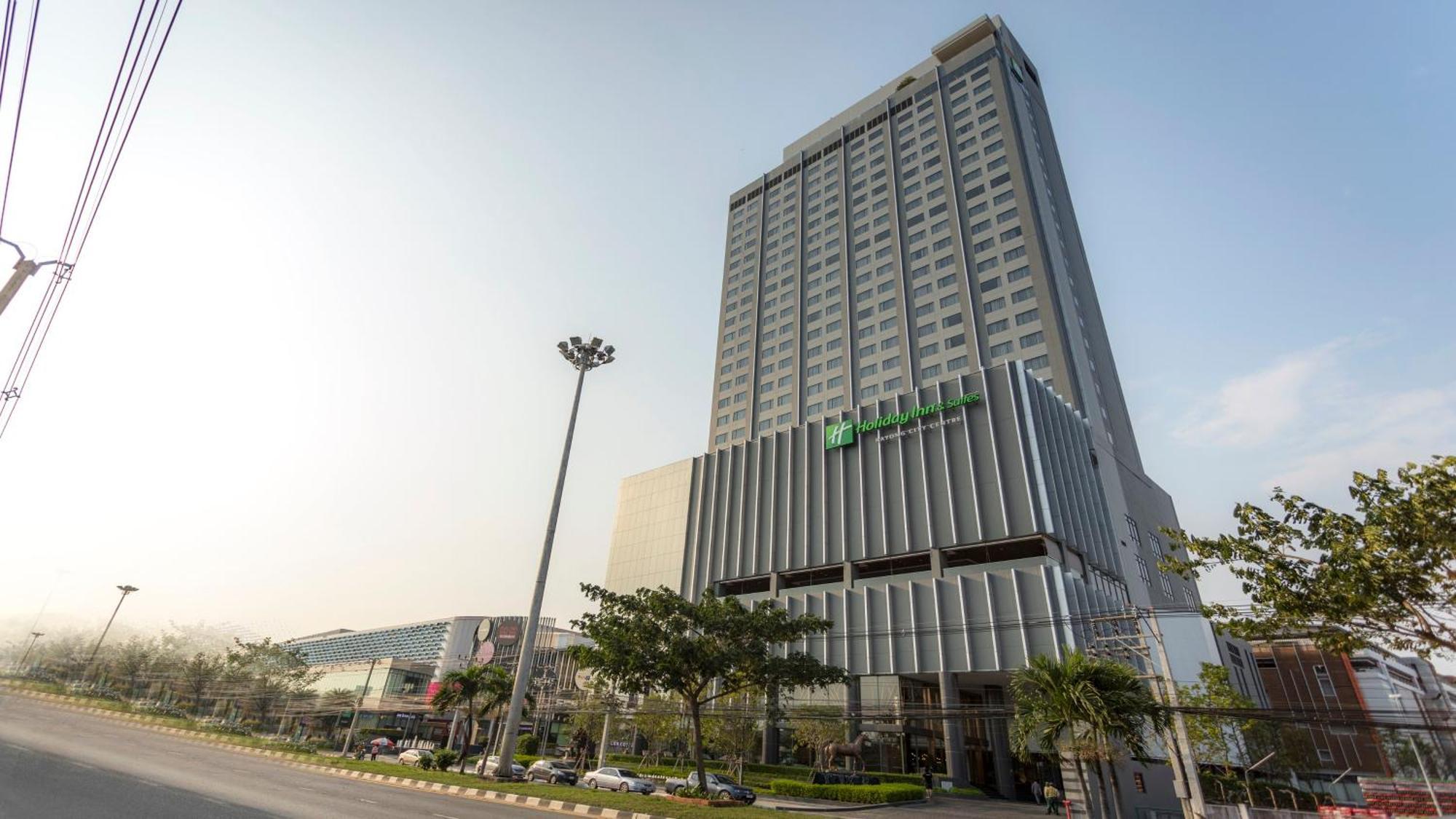 Holiday Inn & Suites Rayong City Centre By Ihg Exterior photo