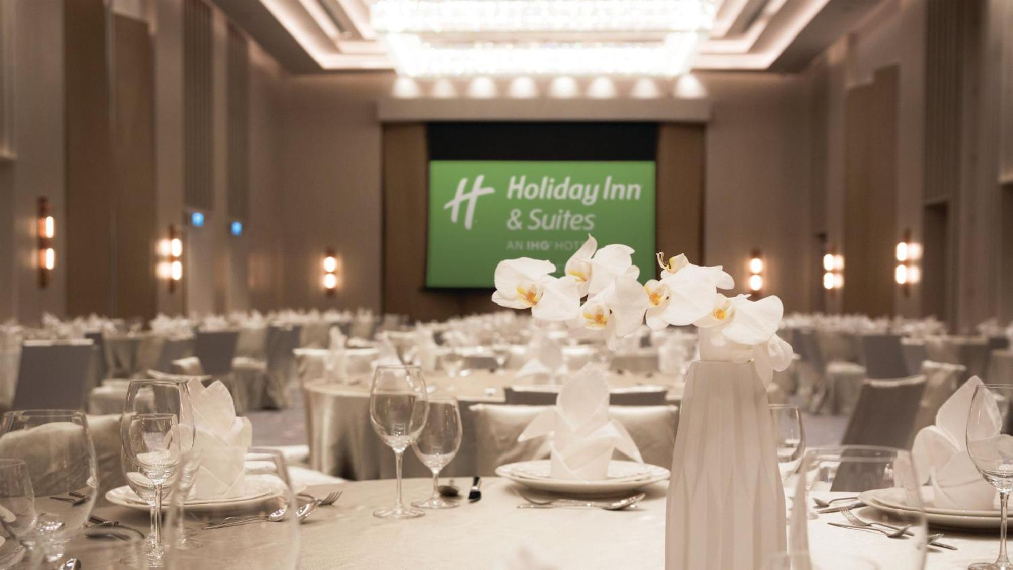 Holiday Inn & Suites Rayong City Centre By Ihg Exterior photo